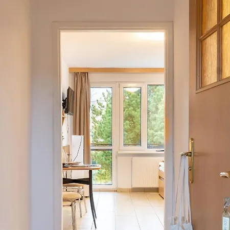 Wiking-osrodek Wypoczynkowo-szkoleniowy ヤンタル