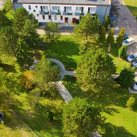 Wiking-osrodek Wypoczynkowo-szkoleniowy リゾート ヤンタル