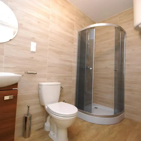 Wiking-osrodek Wypoczynkowo-szkoleniowy * ヤンタル