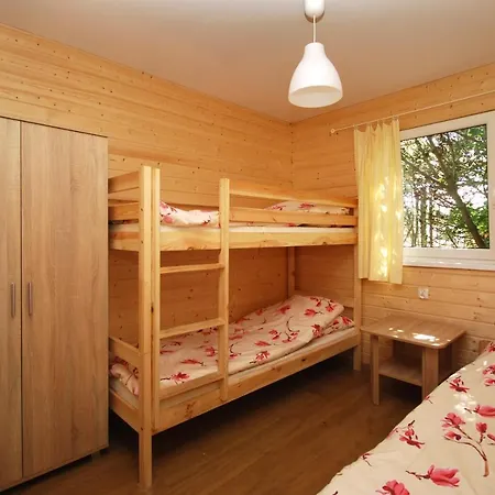 リゾート Wiking-osrodek Wypoczynkowo-szkoleniowy ヤンタル